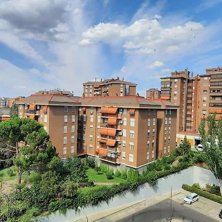Piso Amplio, Iluminado Y Muy Bien Comunicado Apartment Madrid Exterior photo